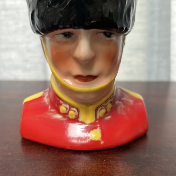 Antique Czech Pottery Figural Pitcher British Beefeater Czechoslovakia - Picture 2 of 15